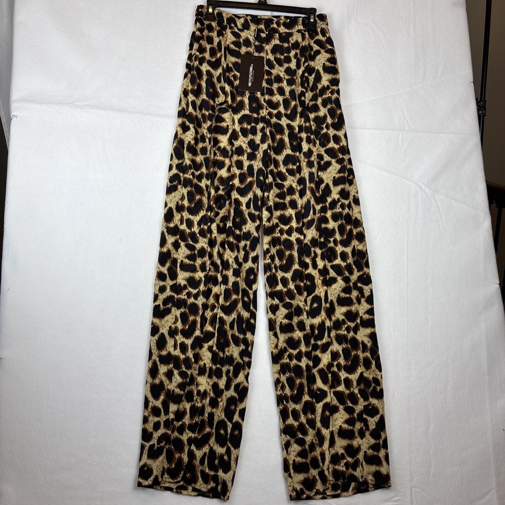 NWT Pretty Little Things Women's 10 Leopard Split Upper Thigh Lined Flowy